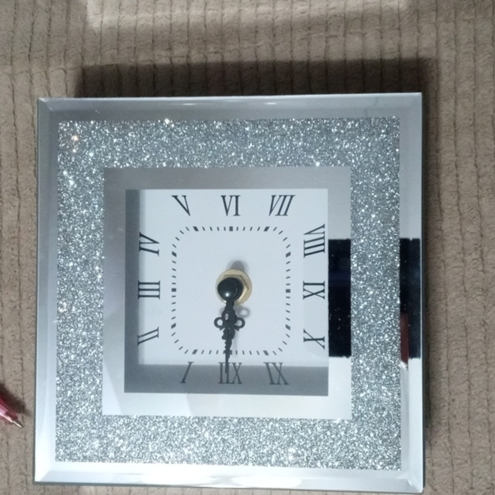 Clocks - Picture 2 of 4